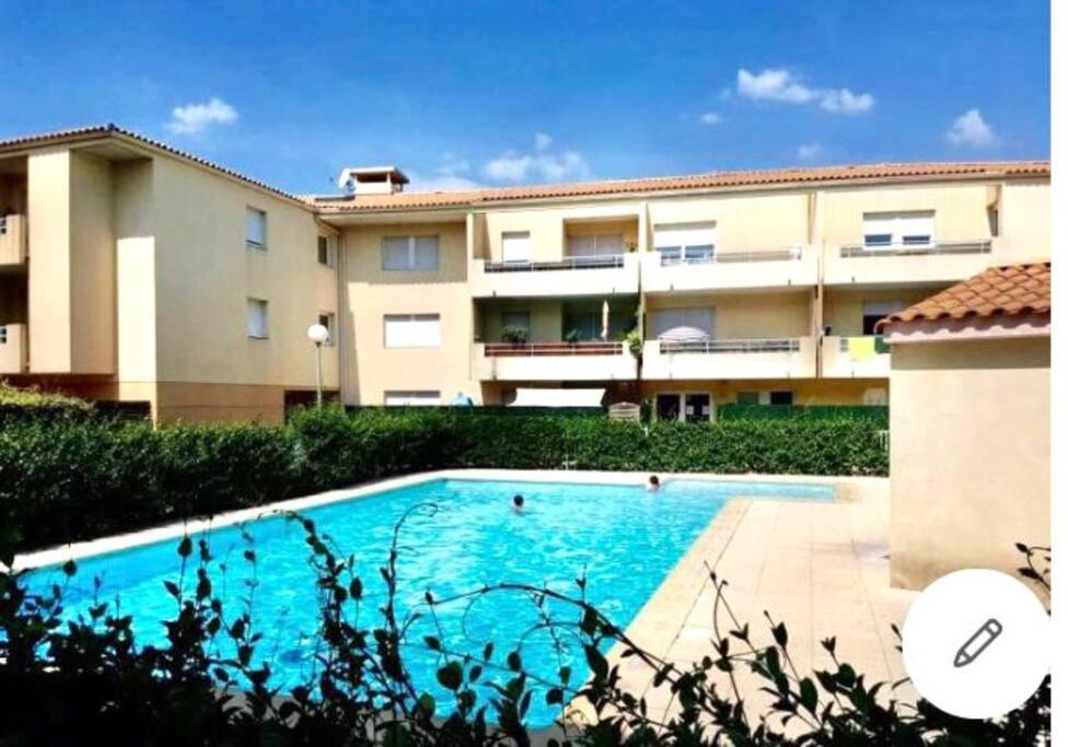 T2 Lumineux Et Piscine Apartment Montpellier Exterior photo
